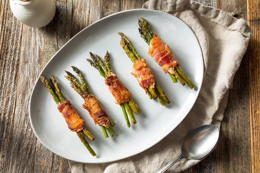 Spargel kalkunipeekoniga